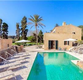 4 Bedroom Villa with Pool near Cala San Vicente, Sleeps 8-9